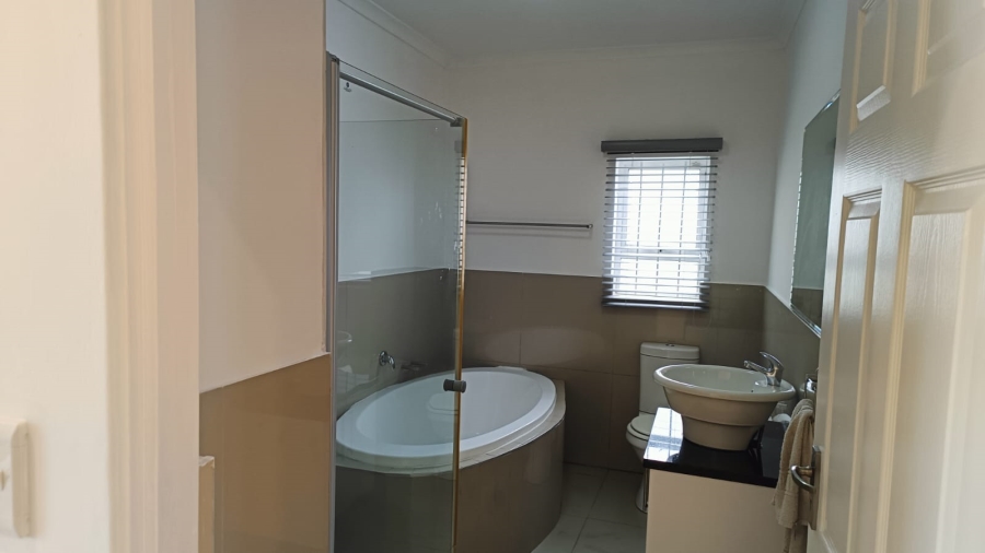 3 Bedroom Property for Sale in Parklands North Western Cape